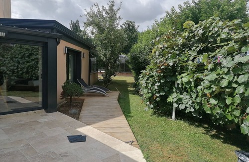 Heyrieux Apartment | Upscale, quiet, secure, gym, boules, bikes, pool, SPA SAUNA