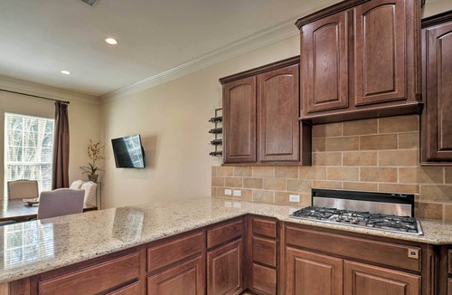 The Woodlands House | Upscale Retreat Near Lake w/ Resort Amenities