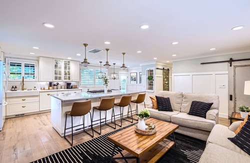 Holladay House | Upscale Retreat - Bike, Hike, Ski - Work Remotely