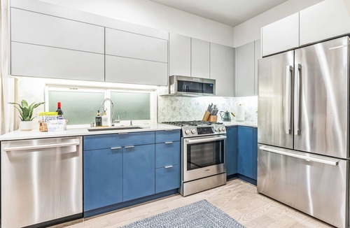 Lower Queen Anne House | Upscale Seattle Stay with Unforgettable Rooftop Views