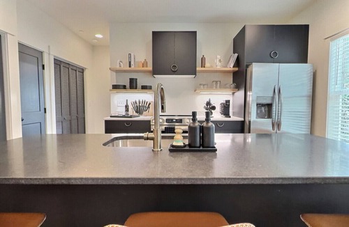 Forest Park Apartment | Upscale Stay, Free Parking, Walk to Eats and Parks