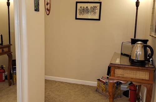 Papaikou Apartment | Upscale studio-sea view-prvt entry & prvt entry- opt A/C