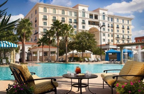 Wetmore Hotel | Upscale, Tuscan Styled Resort with Spa-Tennis Courts and 2 Pools