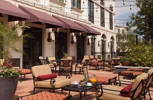 Wetmore Hotel | Upscale, Tuscan Styled Resort with Spa-Tennis Courts and 2 Pools