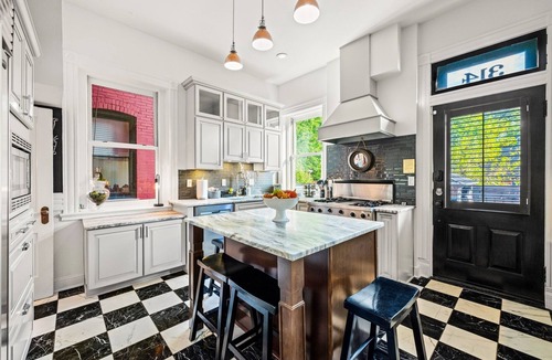 Old Louisville House | Upscale Victorian Retreat UL/Downtown HotTub Fireit Pool Speakeasy Lux Amenities