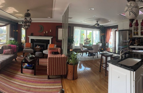 Worcester House | ❤️Upscale, Zen Pool Retreat for Non-Smokers