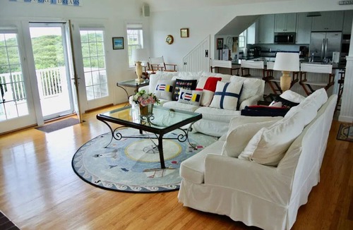 Tom Nevers House | Upside down style home in Tom Nevers