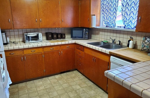 Ruch House | Upstairs 4 Bedroom Applegate Valley