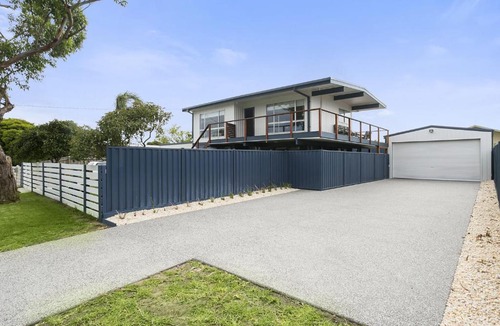 Dromana Apartment | Upstairs Cottage On Beachurst