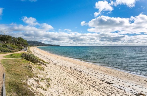 Dromana Apartment | Upstairs Cottage On Beachurst