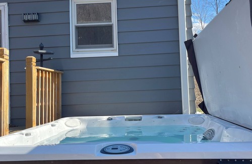 Fishkill House | Upstate 3-bedroom house with hot tub and fire pit in tranquil Fishkill