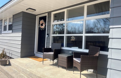 Fishkill House | Upstate 3-bedroom house with hot tub and fire pit in tranquil Fishkill