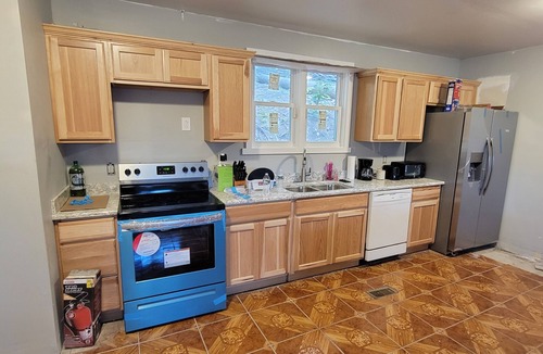 Hoosick Falls House | UPSTATE HIDEWAY WITH A TESLA CHARGER AND HIGH-SPEED INTERNET