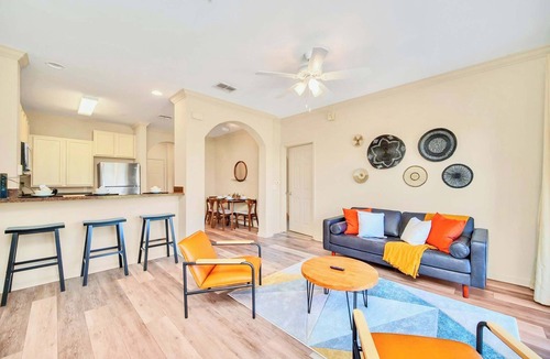 West Kissimmee Condo | Upstay: Condo w Pool, Sauna for 6 Guests
