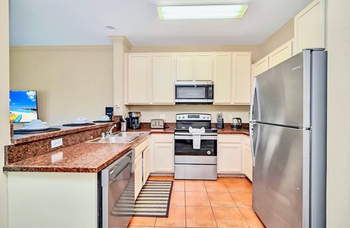 West Kissimmee Condo | Upstay: Condo w Pool, Sauna for 6 Guests