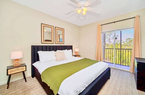 West Kissimmee Condo | Upstay: Condo w Pool, Sauna for 6 Guests