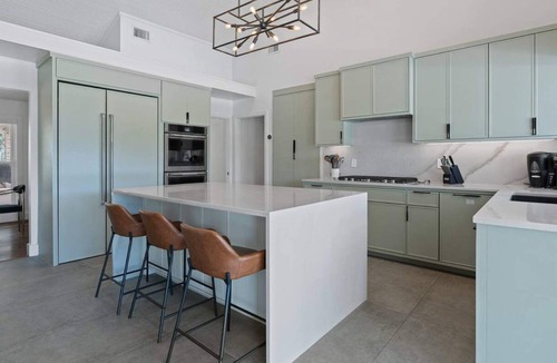 Pleasant Valley House | Upstay Luxury Golf Retreat Near Downtown Austin
