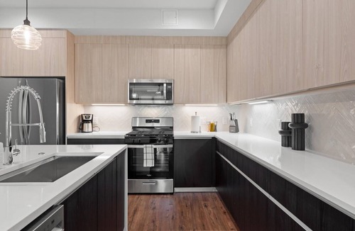 West Congress Apartment | Upstay: Modern & Pet-friendly 2BR Home near SoCo