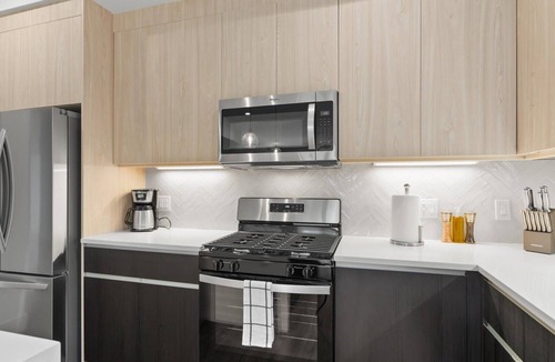 West Congress Apartment | Upstay: Modern & Pet-friendly 2BR Home near SoCo