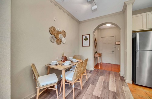 West Kissimmee Condo | Upstay: Tropical Style Family Condo w Pool