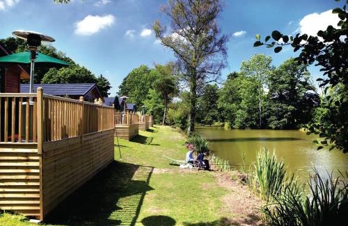 Westcott Resort | Upton Lakes Lodges