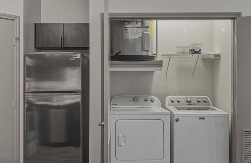 Cityplace Apartment | Uptown 2BR Katy Trail, Dining & Shops, Parking
