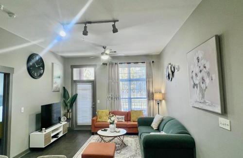 Fourth Ward Apartment | Uptown Charlotte Modern Stay 2BR