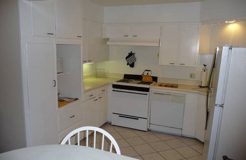 Knox - Henderson Apartment | Uptown Dallas - Spacious 1 bd #1, WiFi, Parking, Restaurants & Shops & Safe