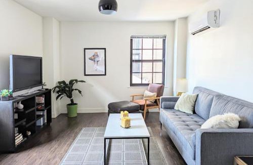 Uptown Apartment | Uptown Gem