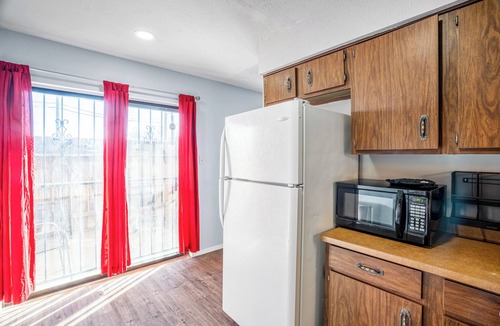 Uptown Apartment | UPTOWN LOCATED! Lovely Home with fireplace & Garden at Kingfisher Housing