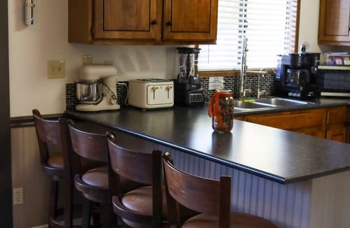 Colville House | Uptown Park Drive Oasis