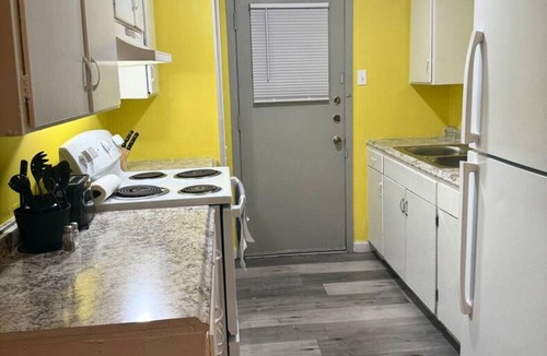 Old East Dallas Apartment | Urban 1 BR Near Texas State Fair/Downtown