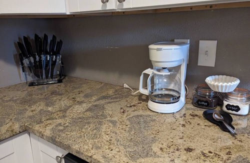 Tower Grove East Apartment | Urban 2BR/1BA w/Backyard & WFH Desk | St. Louis