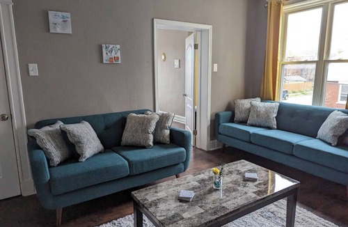 Tower Grove East Apartment | Urban 2BR/1BA w/Backyard & WFH Desk | St. Louis