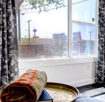 Near East Side House | Urban - A Birdy Vacation Rental