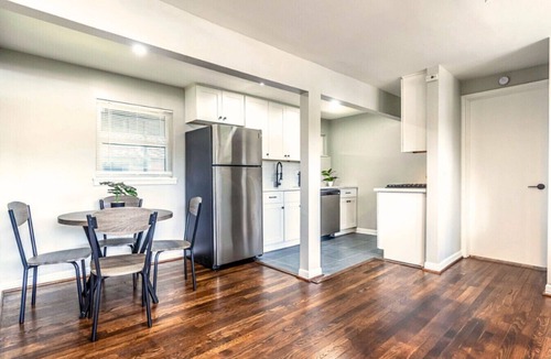 Neartown Apartment | Urban Apartment in the Heart of Montrose Minutes from Rice University & Medical Center!