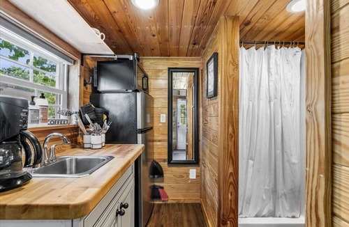 Greensboro House | Urban Birdhouse Downtown Greensboro Tiny House ADU