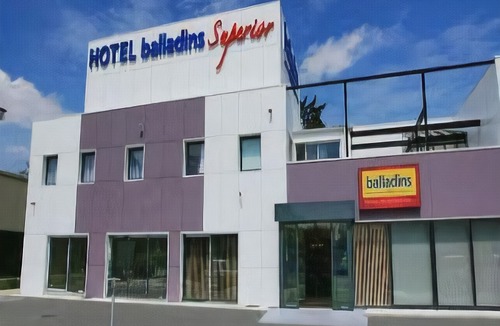 Villejuif Hotel | Urban by Balladins Villejuif