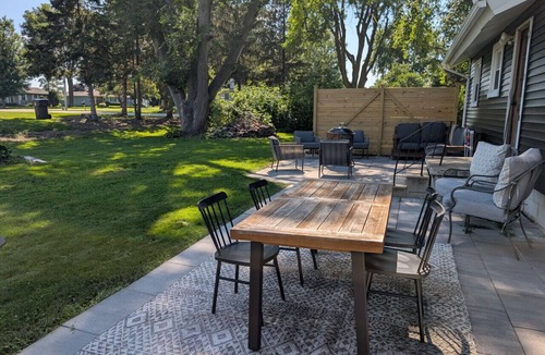 Cedar Falls House | Urban Cabin Cedar Falls