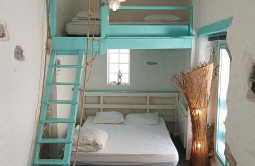 Trebes House | Urban Cabin