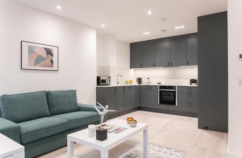 Haverstock Apartment | Urban Chic - Marine