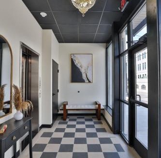 Edwardsville Hotel | Urban Collective Boutique Hotel