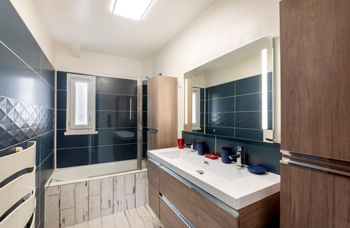 Bretigny-sur-Orge Apartment | Urban Comics - Appt climatisé 10p proche de Paris