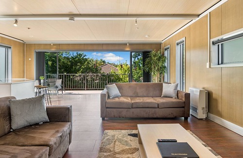 Kangaroo Flat Apartment | Urban Edge Apartment One