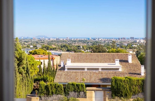 Vista Hermosa Villa | Urban Elegance by Fidalsa