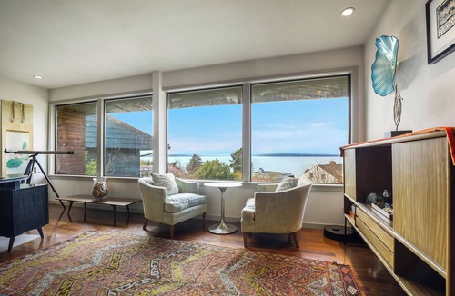 North Beach/Blue Ridge House | Urban Epic View - Close to Beach and World Cup!