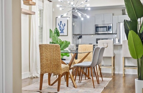 Belvedere Park House | Urban Escape: 5BR Retreat