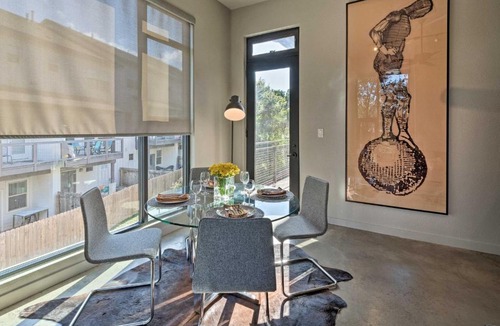 South Lamar House | Urban Escape in SoLA w/Private Patio!