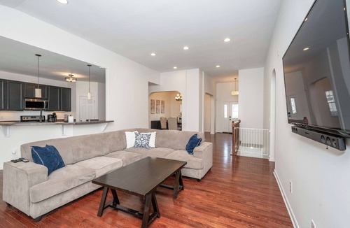 Northside House | Urban Escape Summary: