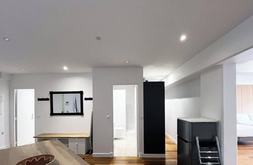 Quartier Sainte-Marguerite Apartment | Urban Flat 168 - Spacious 1-Bedroom Apartment in Paris